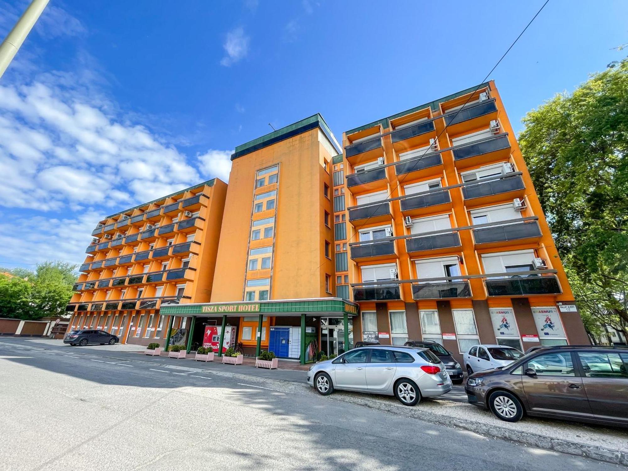 Tisza Sport Hotel Szeged Exterior foto